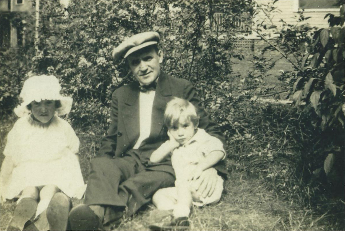 Sidney Norton with Beatrice Mary and Sidney c.1926