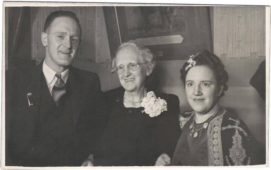 Phillip Clark with mother Florence and wife Beatrice (Mary)